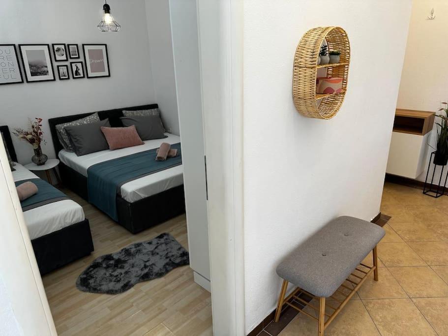 Beautiful Fully Renovated Apartment By The Sea, Large Balcony With Enchanting Views 네움 외부 사진