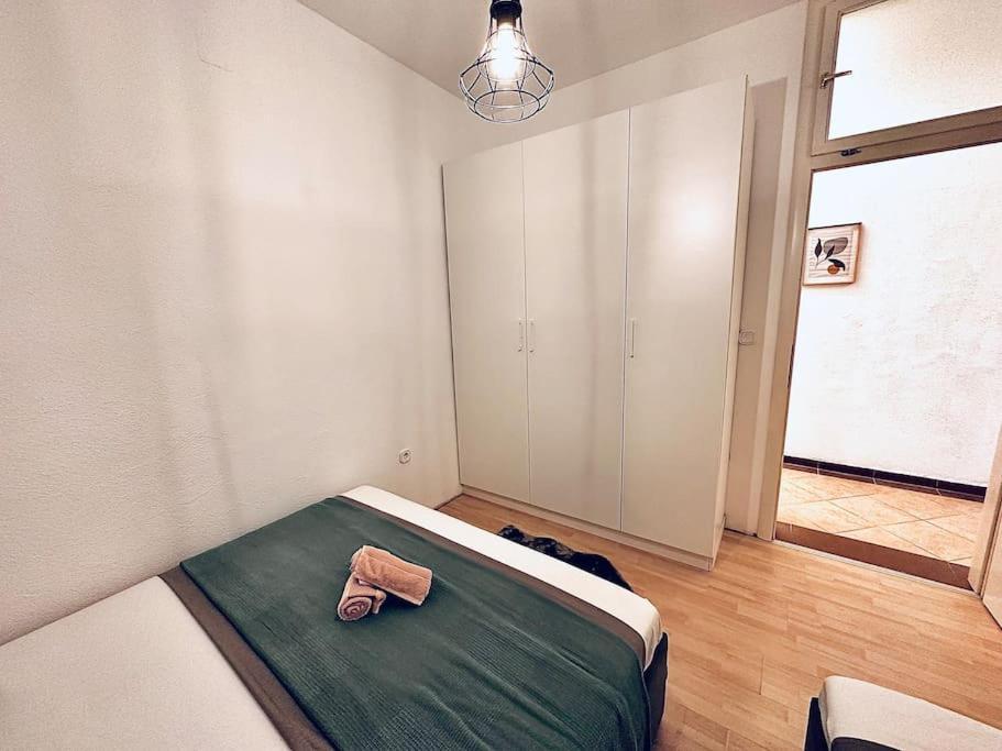 Beautiful Fully Renovated Apartment By The Sea, Large Balcony With Enchanting Views 네움 외부 사진
